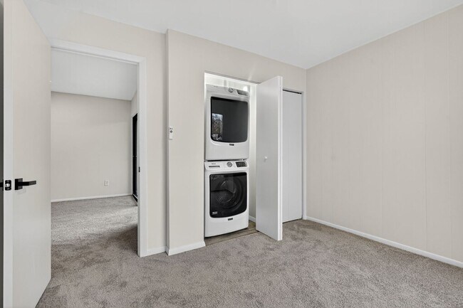 Building Photo - Gorgeously renovated 3BR/2BTH in Beltsville, MD. Ready for immediate move-in!!!