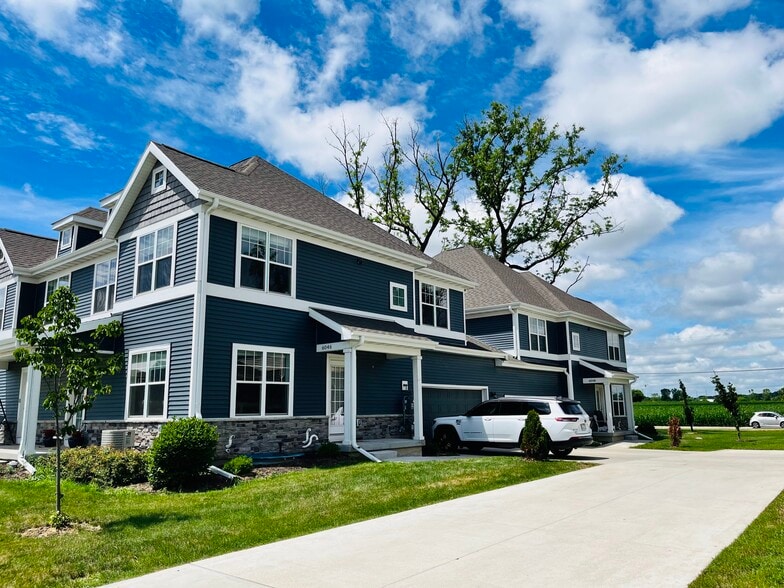 Building Photo - 6048 Driscoll Dr