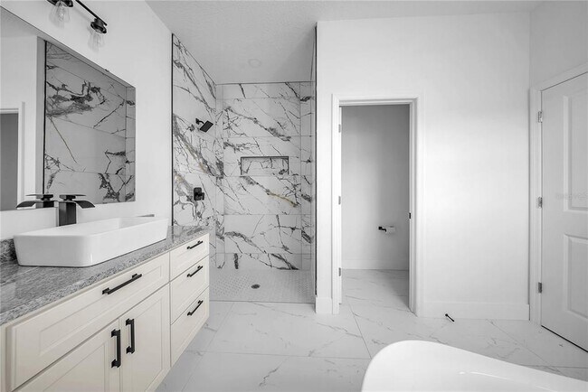 Building Photo - 17135 SW 41st Ct