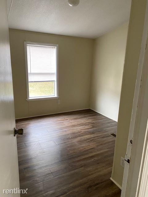 Building Photo - 4 br, 2 bath Mobile Home - 102 Sherwood Court