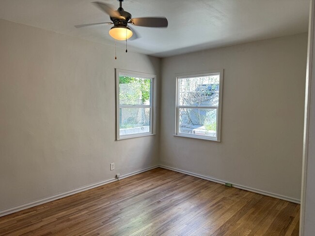 Building Photo - 1313 Douglas St