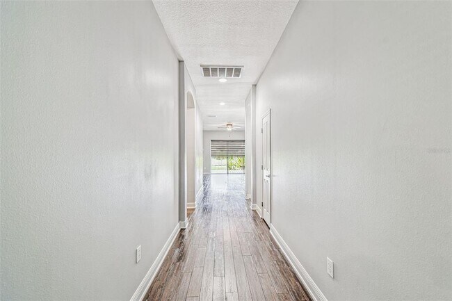 Building Photo - 8249 Cressida Ct