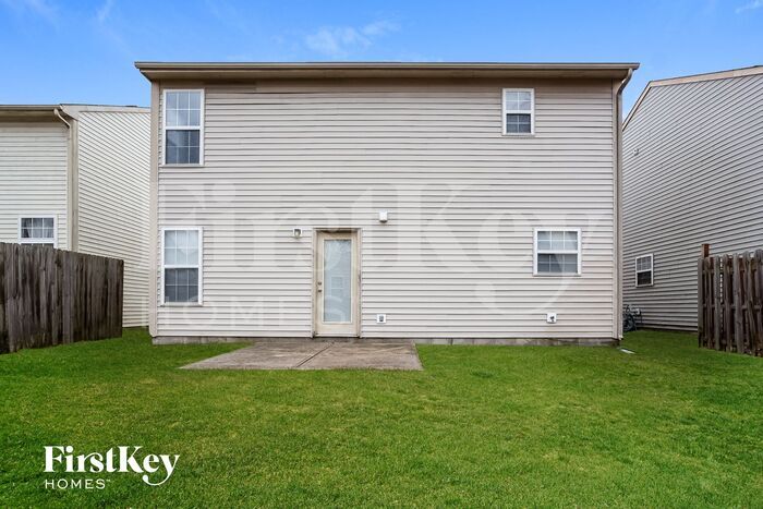 Building Photo - 10320 Liverpool Way