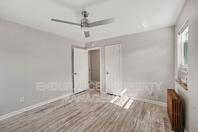 Building Photo - 629 Maple Dr