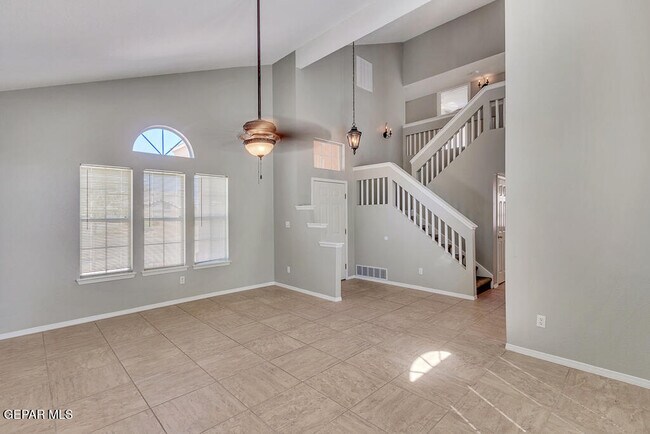 Building Photo - 10917 Loma Alta Pl