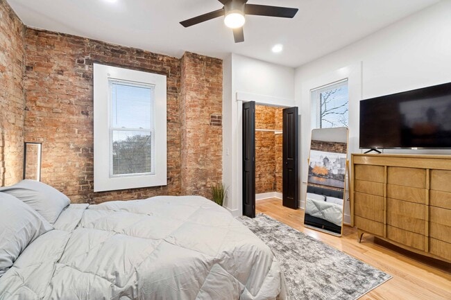Building Photo - 6 Bed 4 bath Fully Furnished Oakland