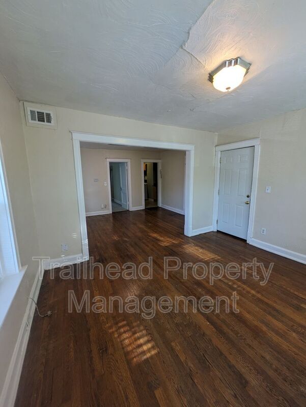 Building Photo - 4002 Warwick Blvd