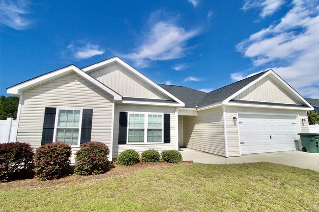 Building Photo - 7021 White Pine Ave