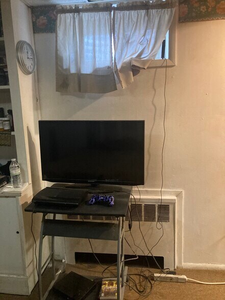 Excellent night heat - 764 Lenore Ln