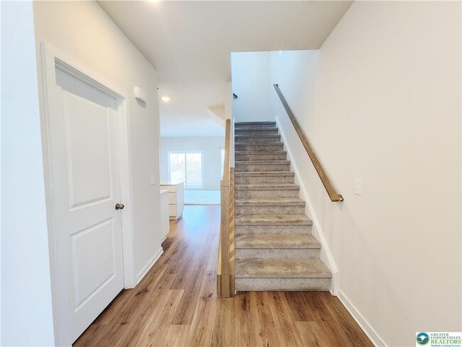 Building Photo - 7699 Clayton Ave