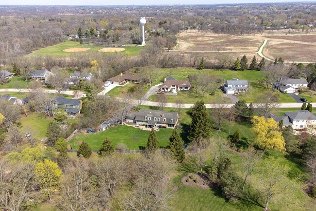 Building Photo - 877 Fair Way