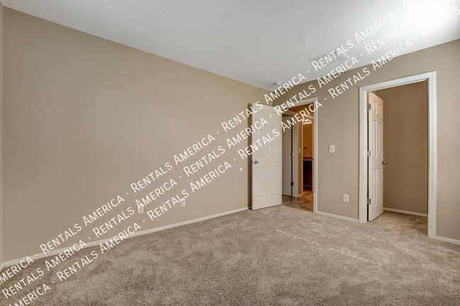 Building Photo - 7463 Earnshaw Ave