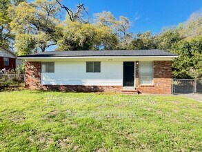 Building Photo - 4794 Gardiner Dr