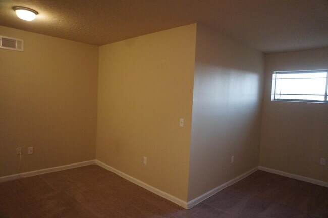 Building Photo - 5263 Moore Loop