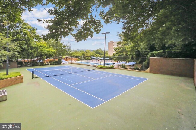 Building Photo - 5500 Holmes Run Pkwy