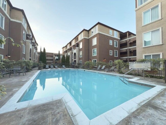 Building Photo - 801 S Winchester Blvd