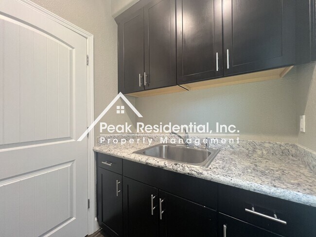 Building Photo - Spacious 4bd/3ba Elk Grove Home!