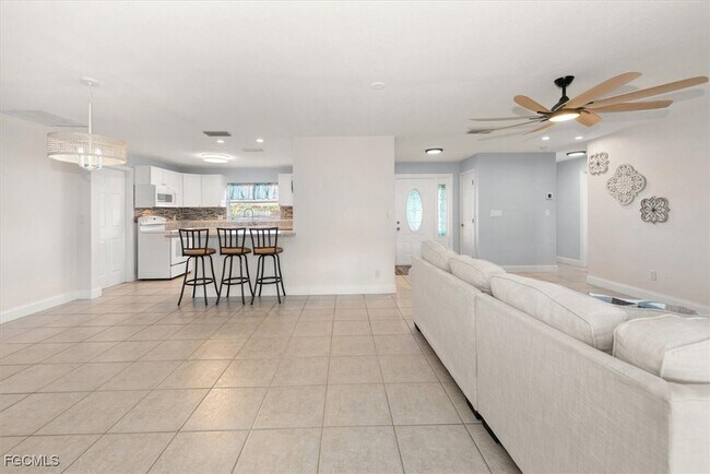 Building Photo - 1030 SE 43rd Terrace