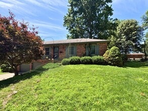 Building Photo - BEAUTIFUL HOME AVAILABLE NOW!!!!