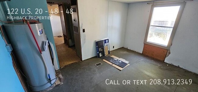 Building Photo - 122 US-20