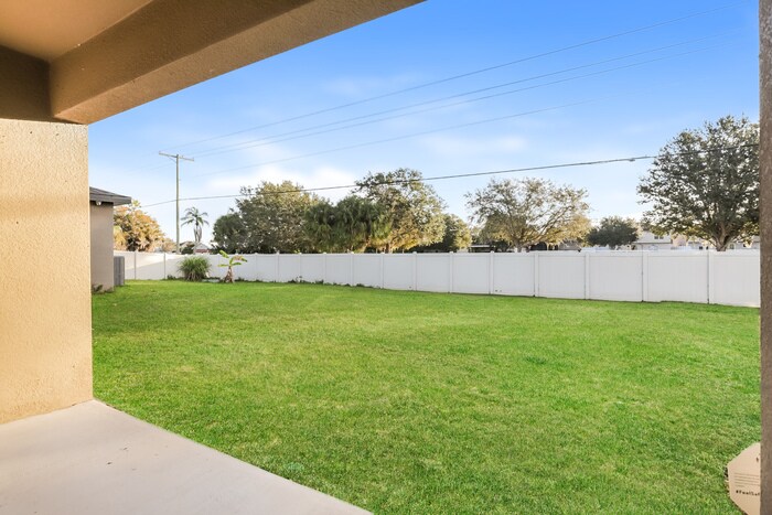 Building Photo - 1113 Brenton Leaf Dr