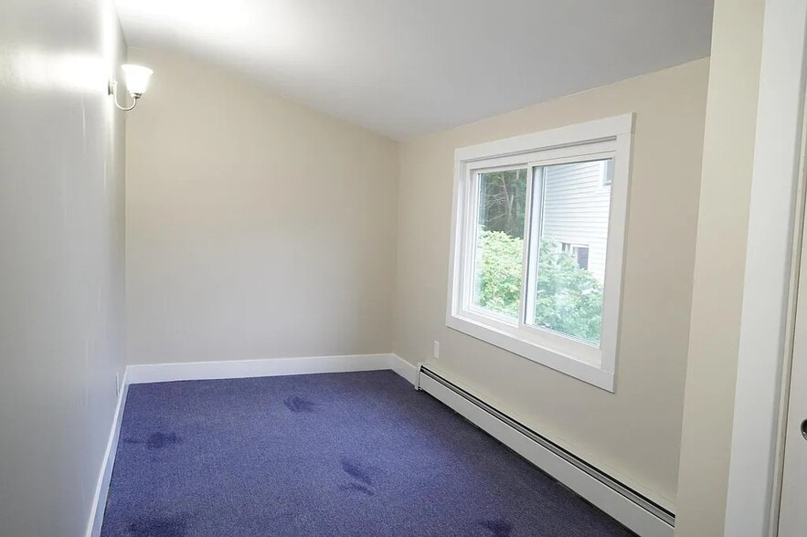 Bedroom 3 - 11 Montgomery Ave