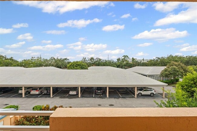 Building Photo - 4550 Pinebrook Cir