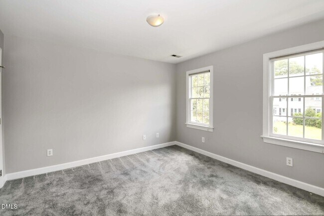 Building Photo - 301 Perry Creek Dr