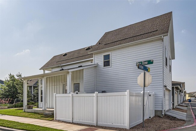 Building Photo - 7601 Frida Bend