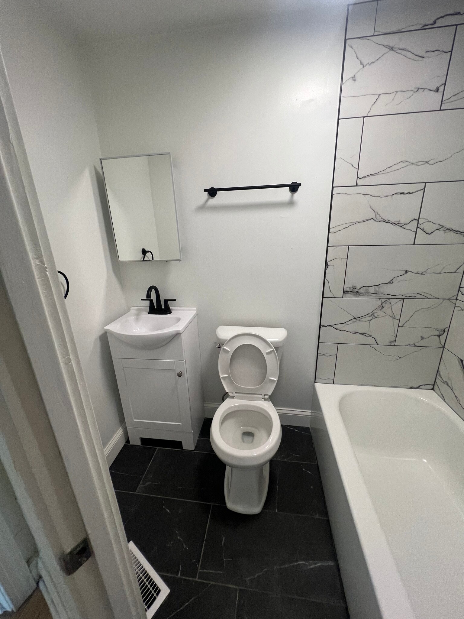 Building Photo - 3212 Dawson St