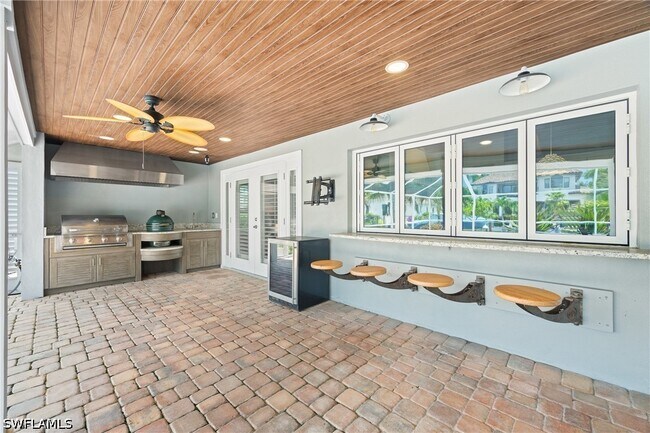 Building Photo - 1320 Marlin Dr