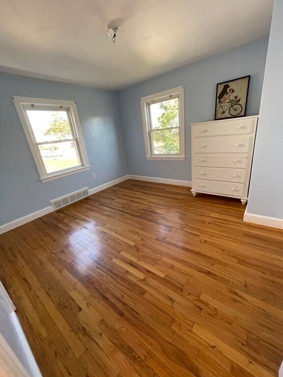 Building Photo - 49 Deerfield St