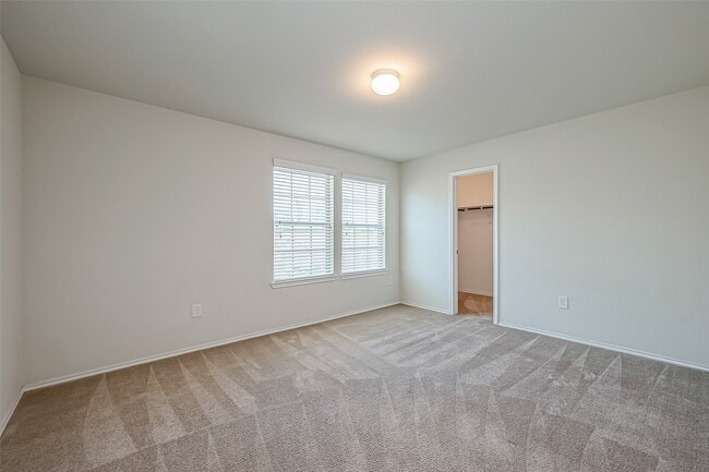 Building Photo - 4435 Champions Landing Dr