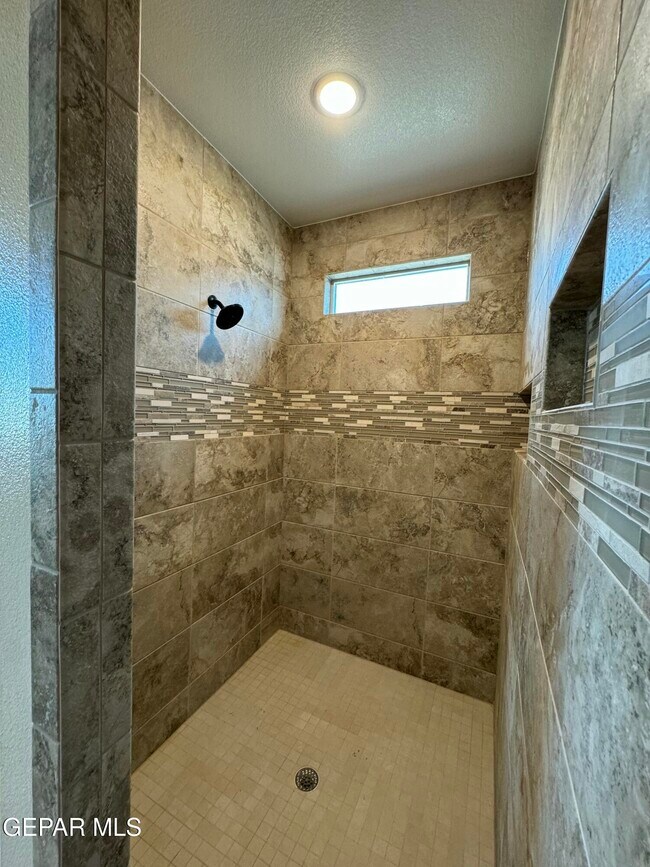 Building Photo - 2809 Mike Price Dr