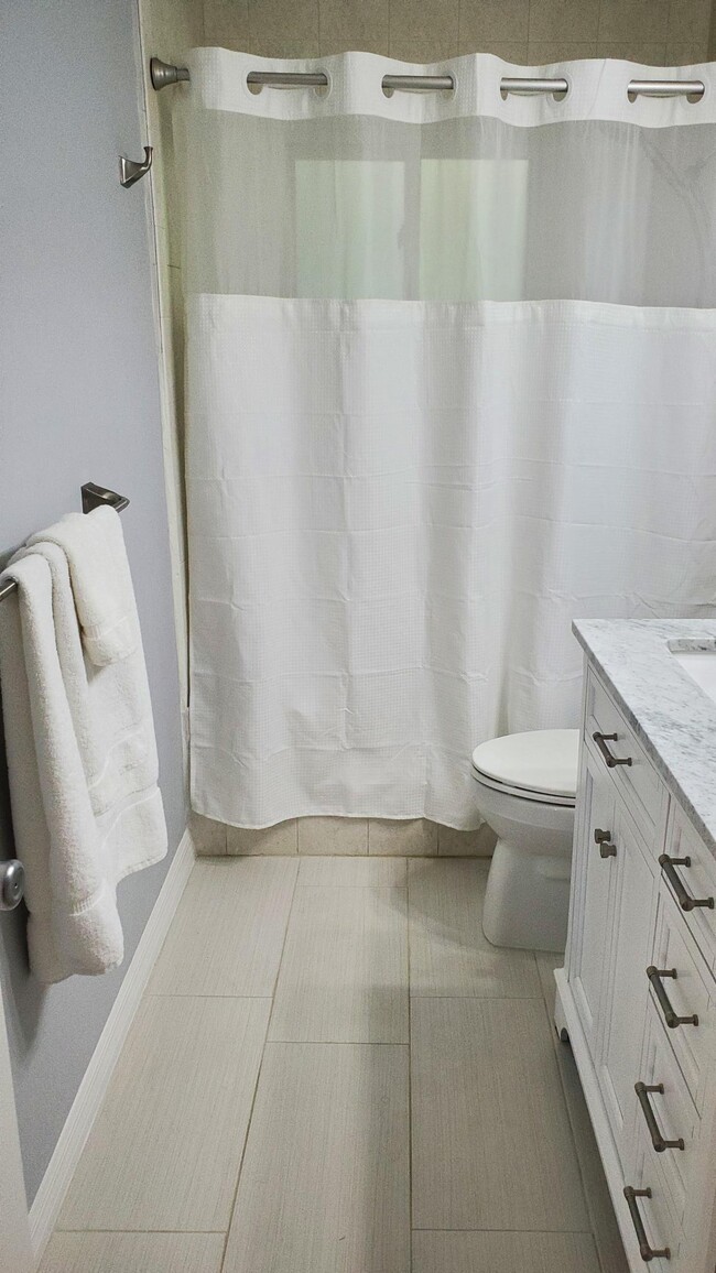 updated bathroom - 18955 SE Fearnley Dr