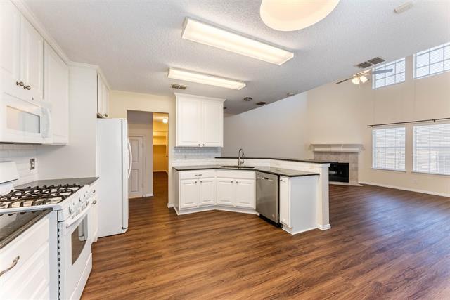 Building Photo - 3929 Acorn Ln