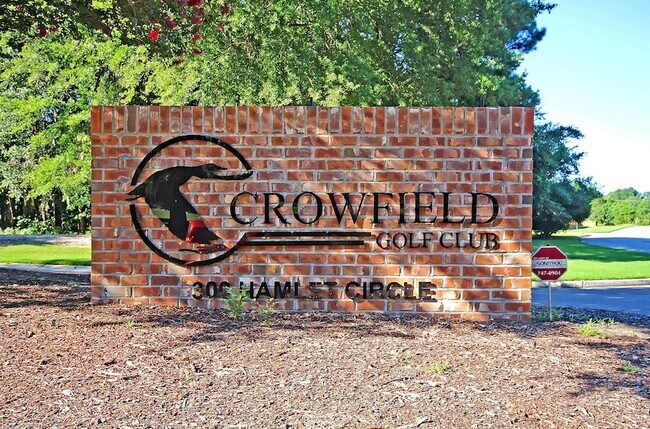 Building Photo - 121 Sully St