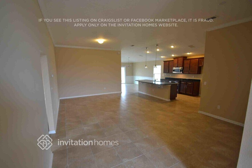 Building Photo - 313 N Bellagio Dr