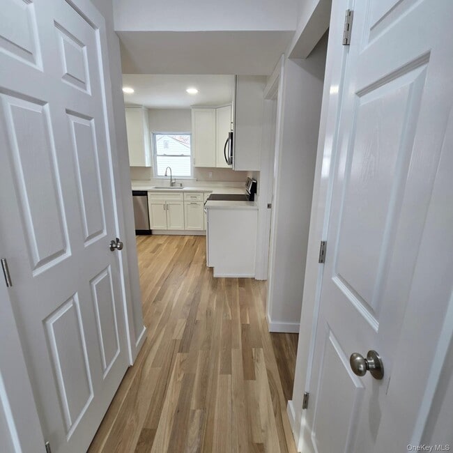 Building Photo - 37 Gould Rd