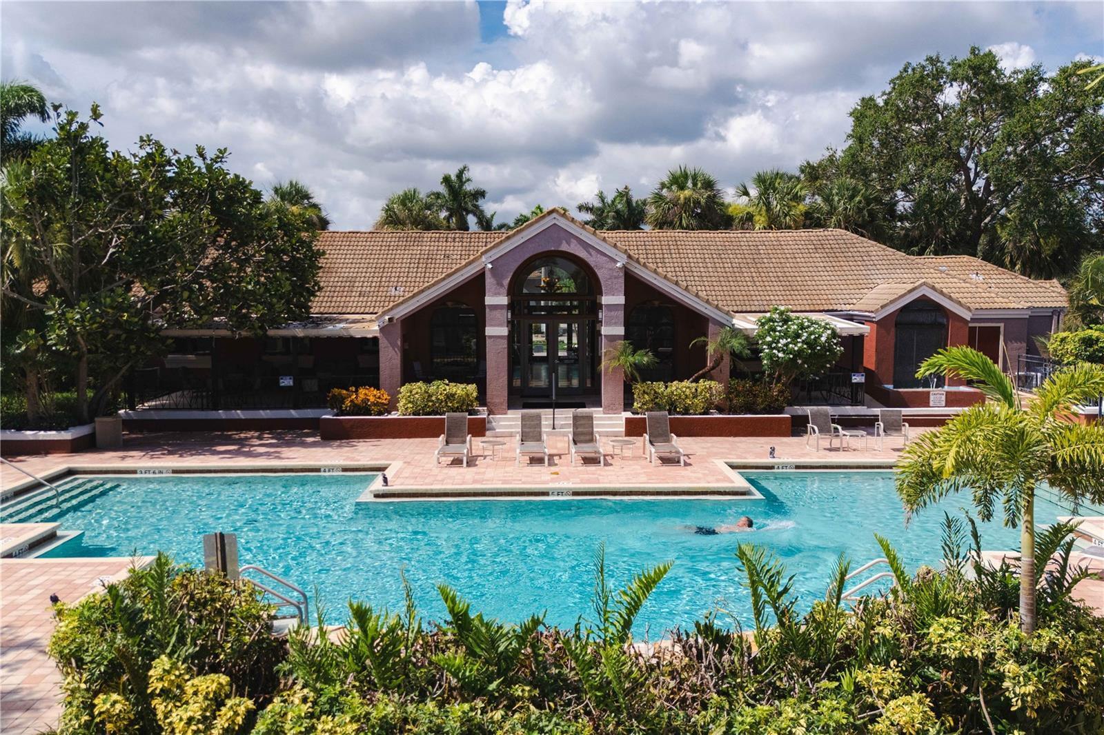 Building Photo - 10263 Gandy Blvd N