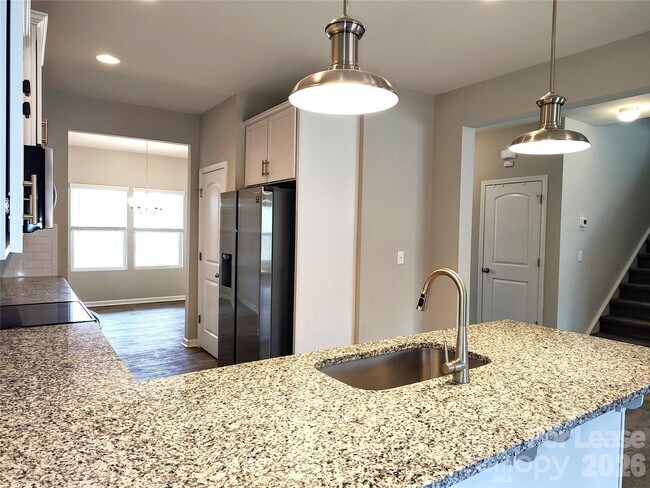 Building Photo - 8931 Rockrose Wy