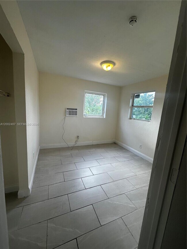 Building Photo - 11862 SW 212th St