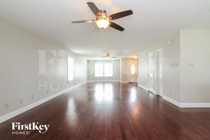 Building Photo - 6632 Sonesta Dr