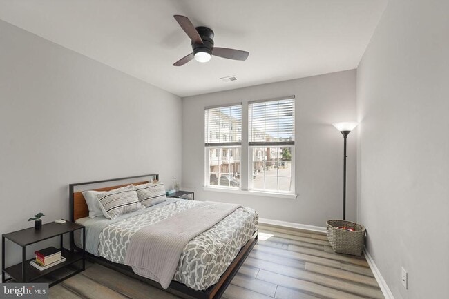 Building Photo - 43846 Artsmith Terrace