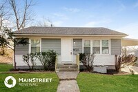 Building Photo - 721 N Sunset Dr