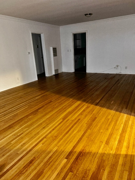 Building Photo - 1850 La Brea Ave