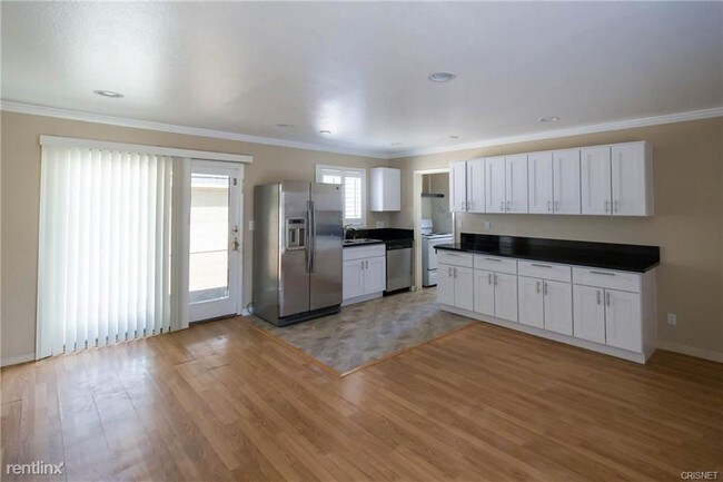 Building Photo - 4 br, 4 bath House - 6936 Encino Ave