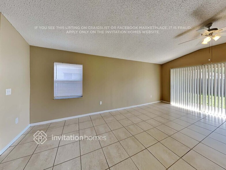 Building Photo - 563 Lindsay Anne Ct