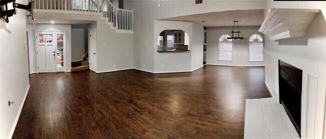 Building Photo - 13043 Skymeadow Dr