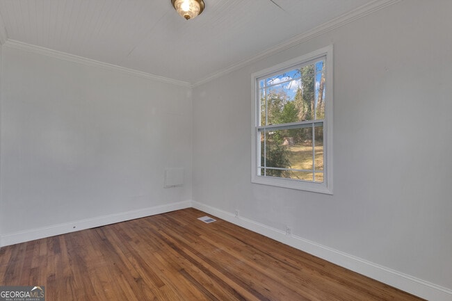 Building Photo - 9 Meridian Dr